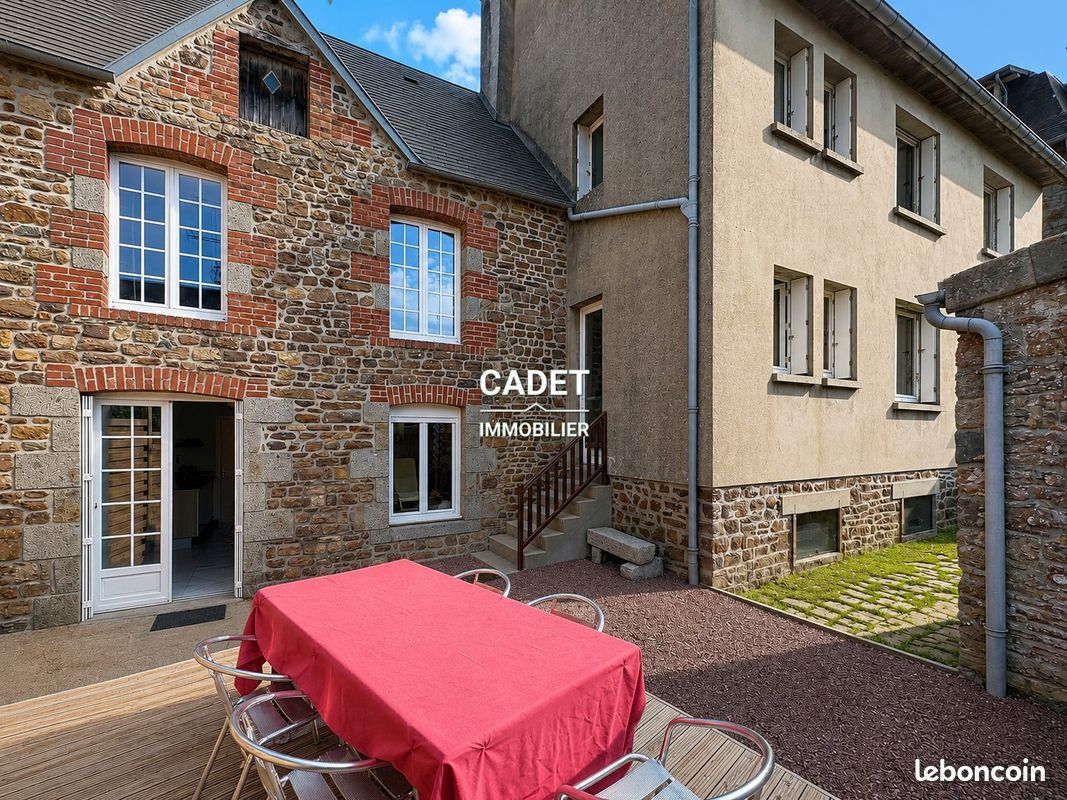 Maison 6 pièces 136 m² · à La Haye-Pesnel · 136 m² · 184 000 €