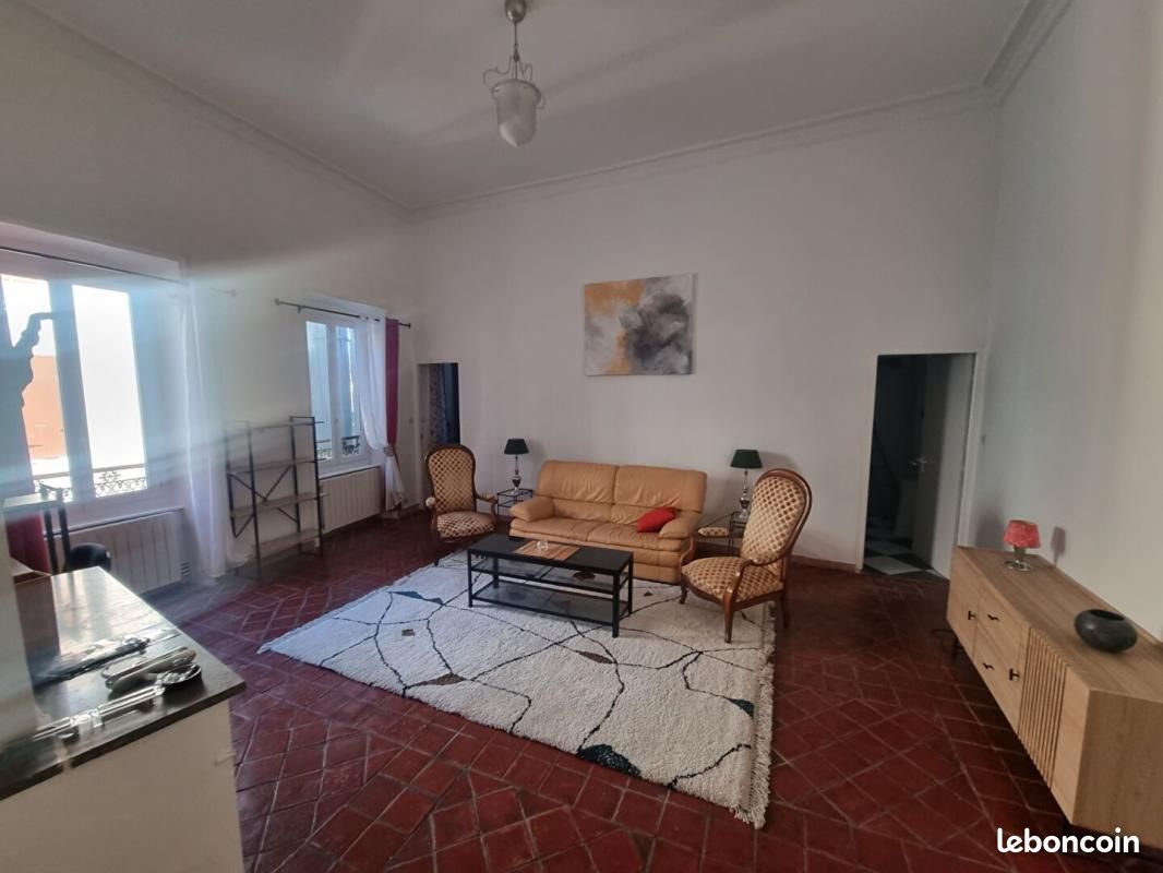Appartement 1 pièce 65 m² · à Pont-Saint-Esprit · 65 m² · 580 €/mois
