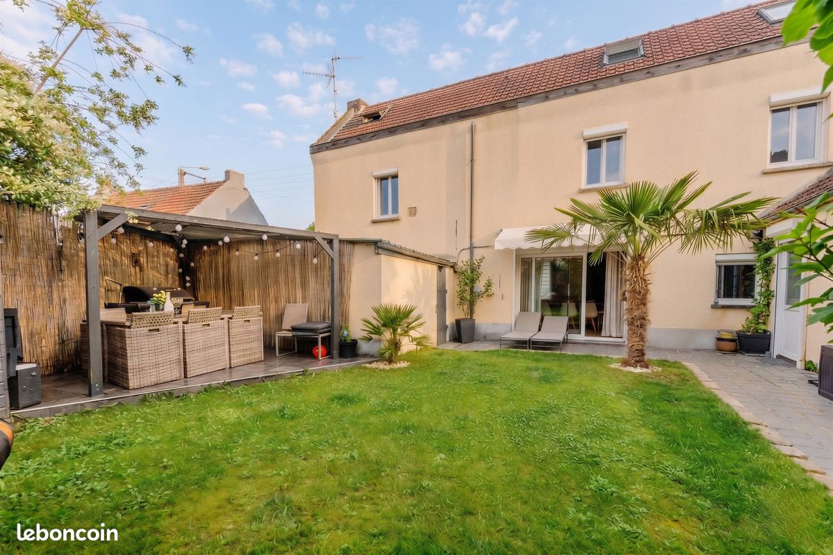 Maison 4 pièces 130 m² · à Provin · 130 m² · 273 000 €