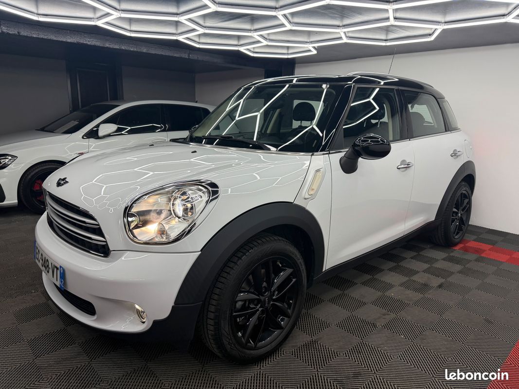 MINI Countryman LCI Phase II 1.6i 16V 122 CV / Kit Chaîne de Distribution NEUF / Xénons / GPS / Clim Auto / Livraison à domicile possible dans TOUTE la FRANCE (image 4)