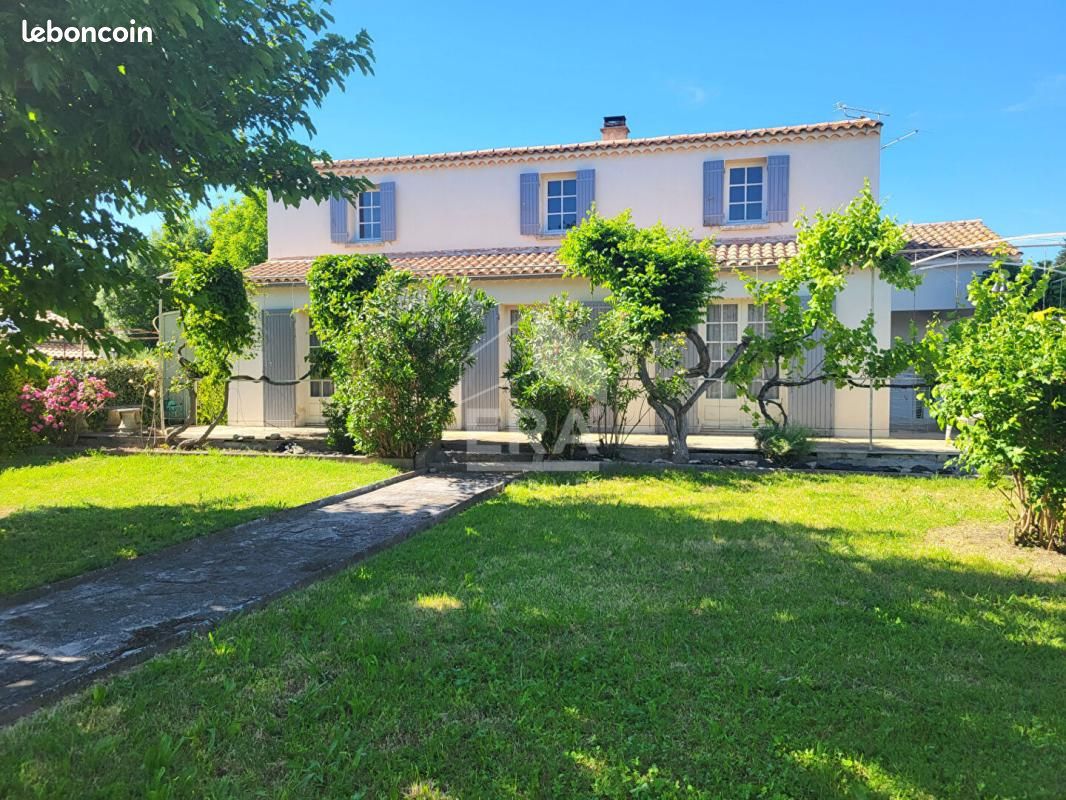 Maison 6 pièces 173 m² · à L'Isle-sur-la-Sorgue · 173 m² · 549 000 €