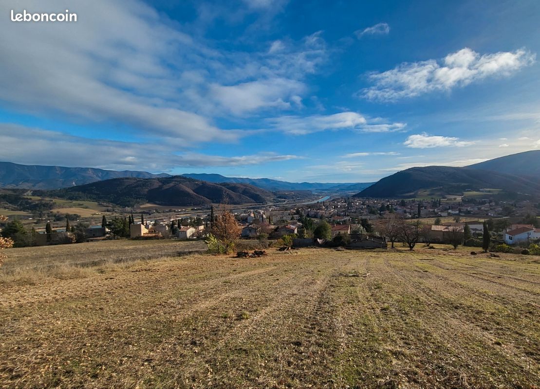 Terrain 1005 m² · à Sisteron · 140 000 €