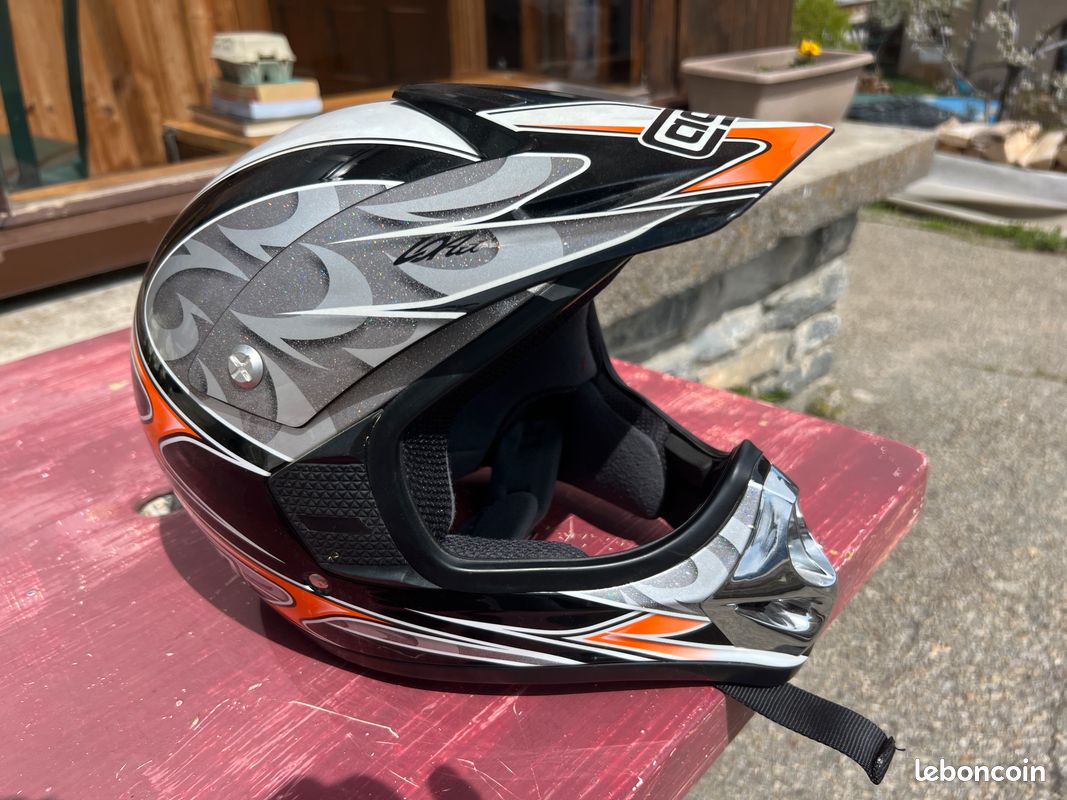 Casque moto (image 1)