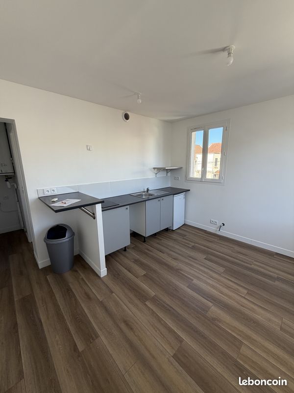 Appartement 1 pièce 20 m² · à Villeneuve-Saint-Georges · 20 m² · 730 €/mois