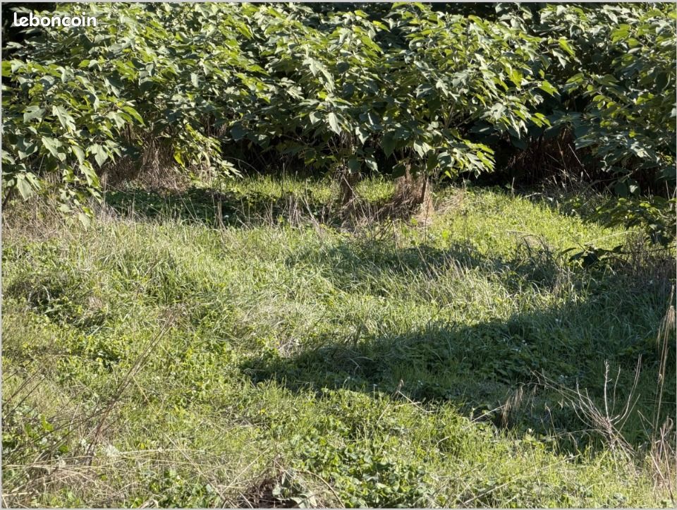 Terrain 630 m² · à Miramas · 198 000 €