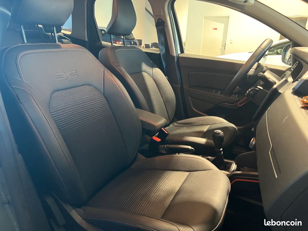 DACIA DUSTER 1.0 ECO-G 100 EXTREME – 2023 – MANUELLE – 46 000 km – CARPLAY – SIEGES CHAUFFANTS – 1ERE MAIN - SUIVI COMPLET DACIA (image 14)
