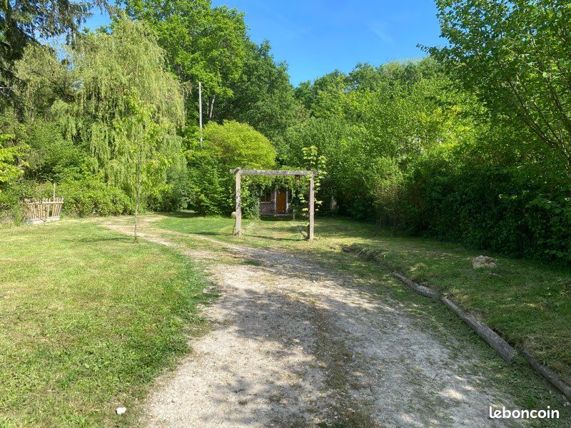 Terrain 750 m² · à Vulaines-sur-Seine · 180 000 €