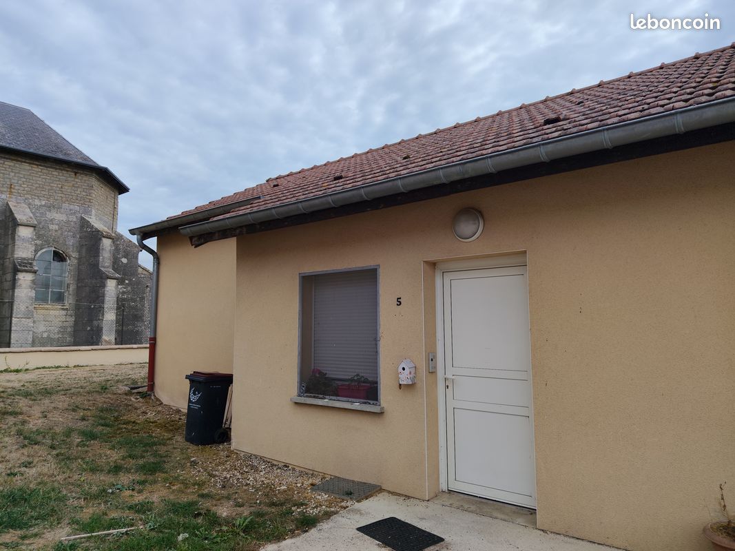 Appartement 2 pièces 46 m² · à Ville-en-Woëvre · 46 m² · 430 €/mois