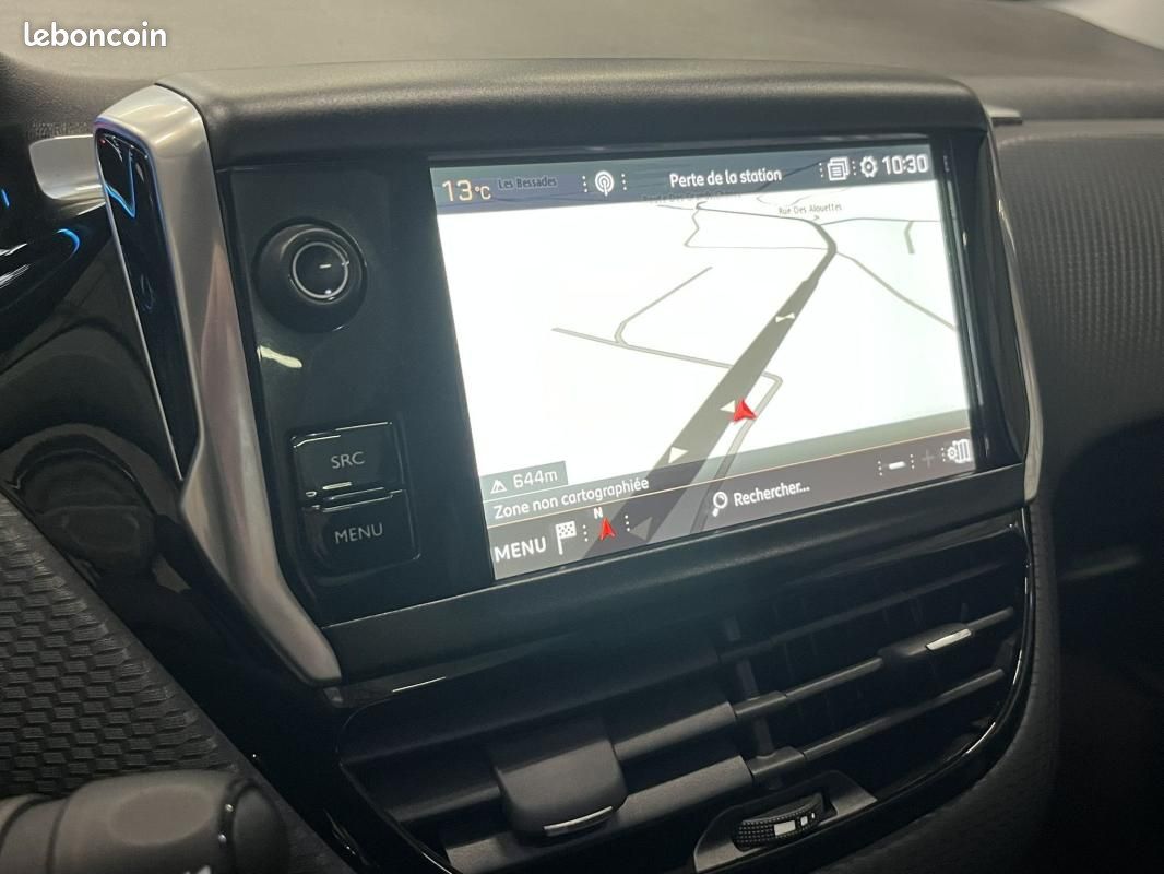 Peugeot 2008 1.6 HDI 100 CH CROSSWAY (image 21)