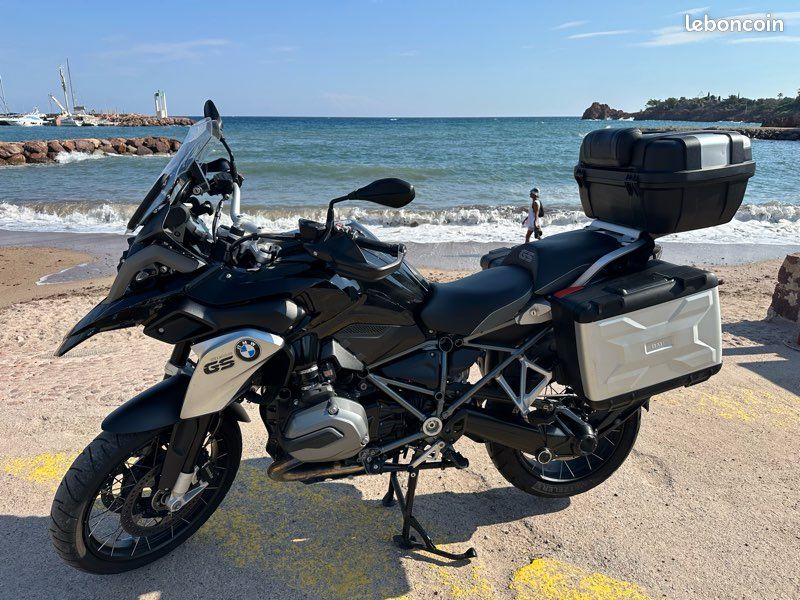 Triple Integral Types Gs 1200 triple black - Motos