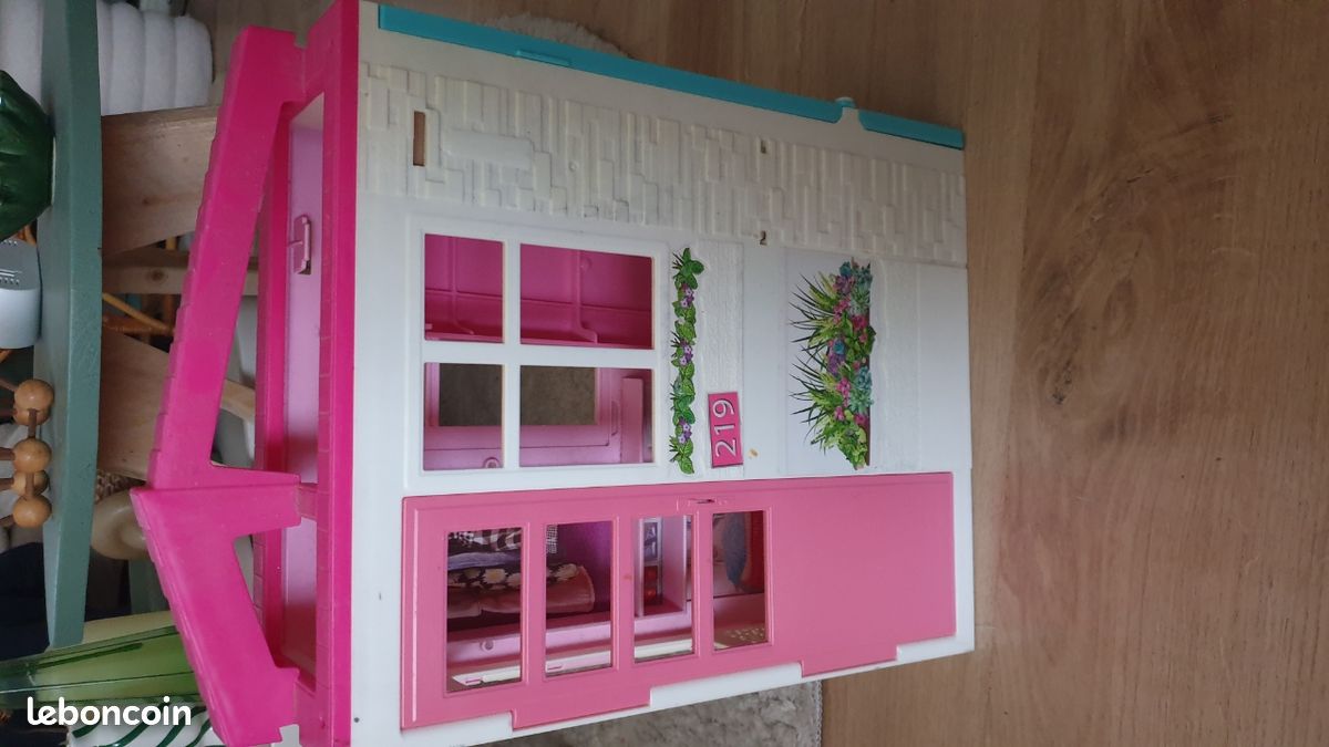 Maison barbie pliable (image 2)