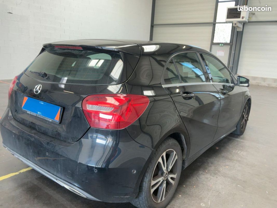 Mercedes classe a 200d 136ch 4 matic 7g-dct garantie (image 4)