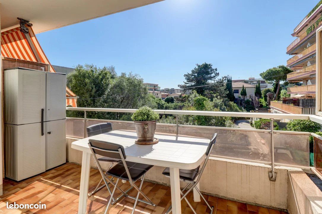 Appartement 2 pièces 48 m² · à Saint-Laurent-du-Var · 48 m² · 295 000 €