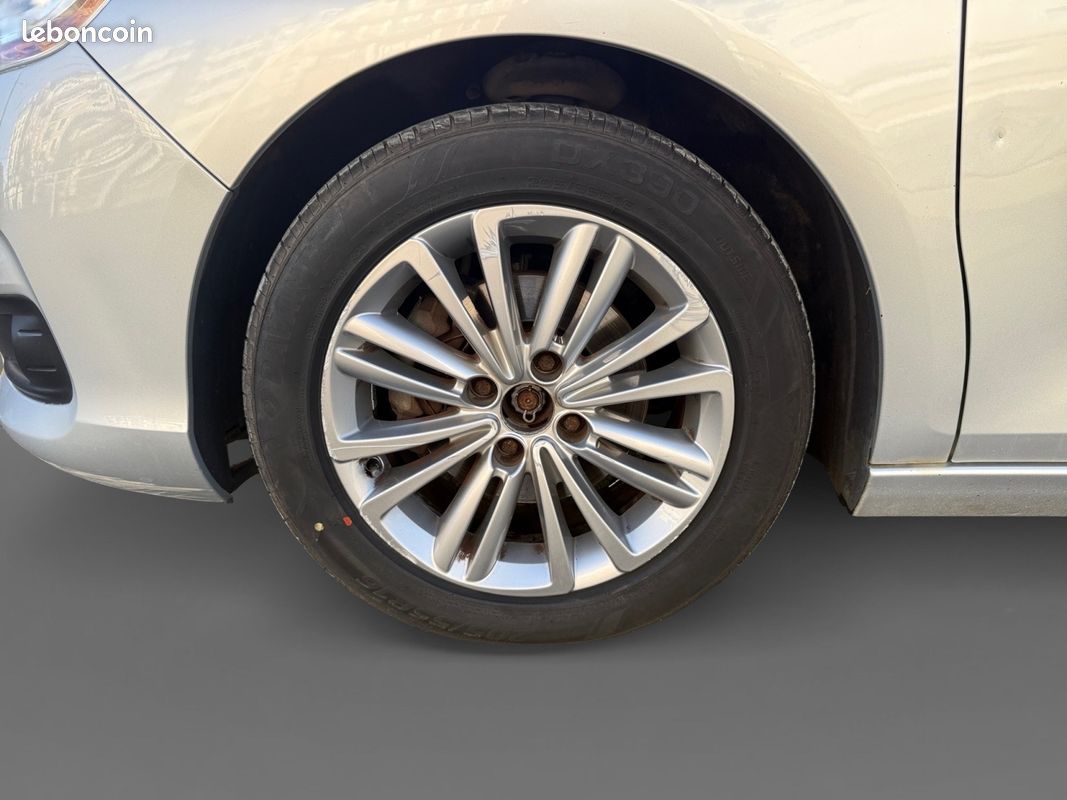 CITROEN C4 C4 e-HDi 115 Airdream Confort BMP6 (image 15)