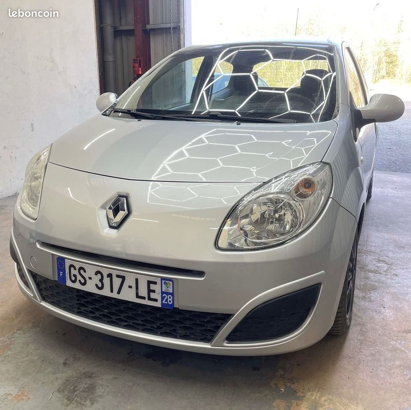 RENAULT Twingo 1.5 dci 65cv (image 1)
