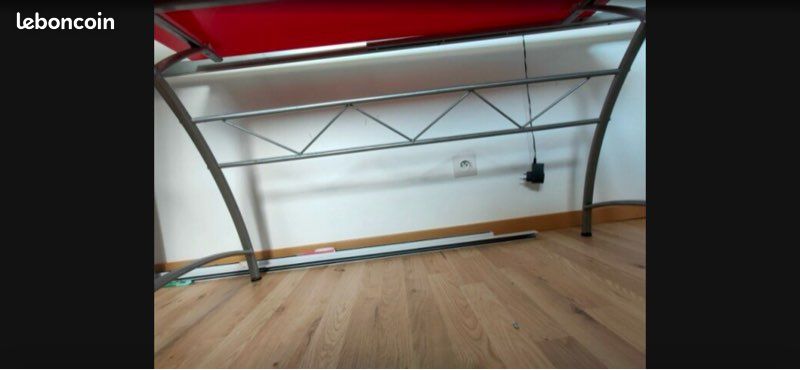 Bureau verre rouge pieds alu idéal étudiant (image 2)