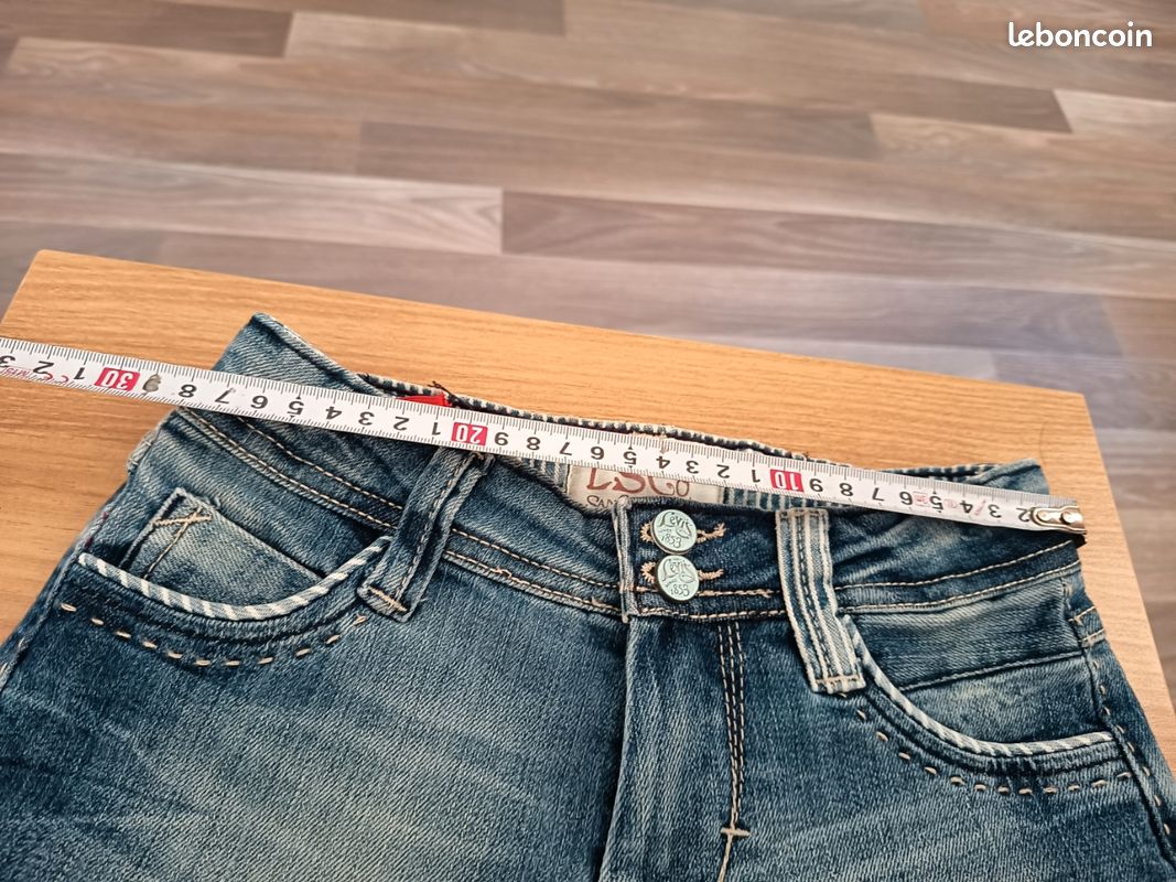 Short En Jean Levi's Fille, Taille 7 (10 Ans), Noir, Slim Girlfriend, Manchettes Stretch, Neuf Sans étiquette