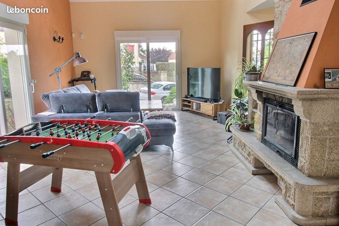 Maison 8 pièces 180 m²