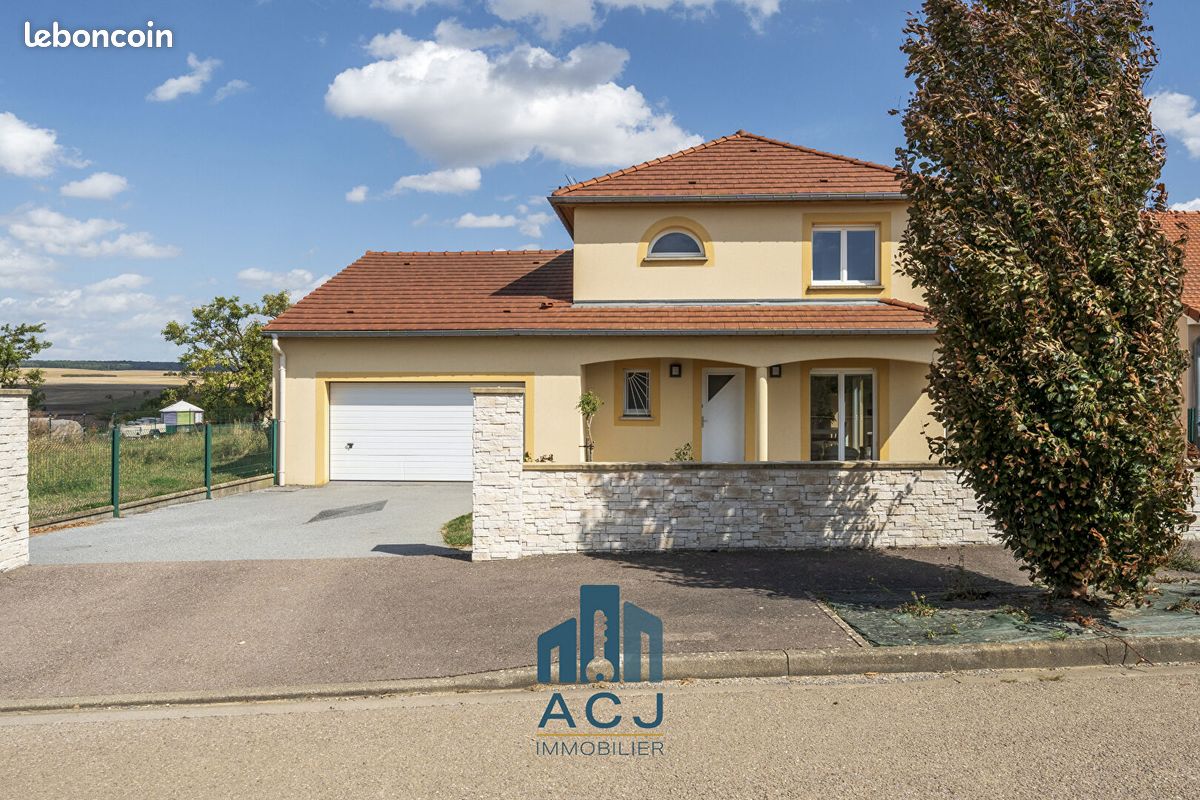 Maison 6 pièces 130 m² · à Lemainville · 130 m² · 356 900 €