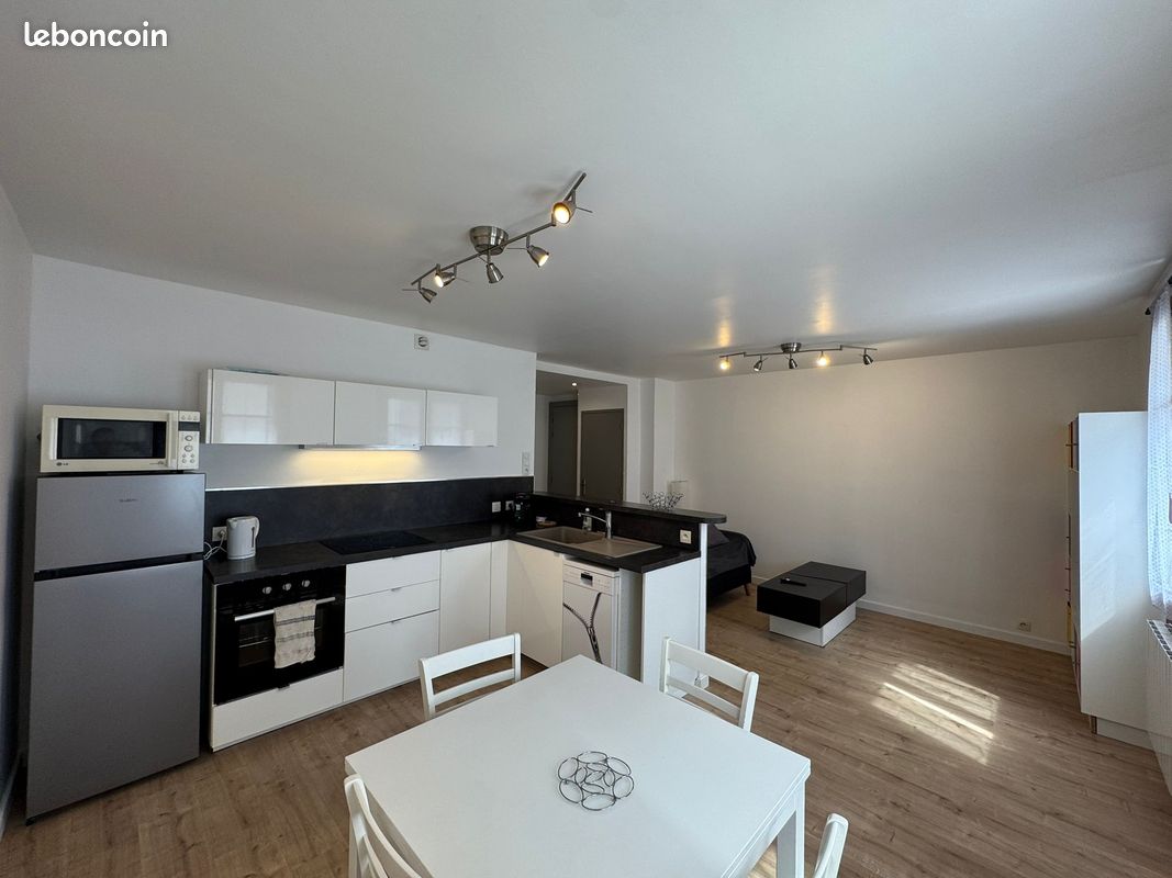 Appartement 3 pièces 46 m² · à Grenoble · 46 m² · 820 €
