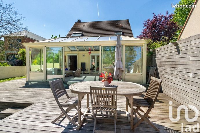 Maison 5 pièces 140 m²