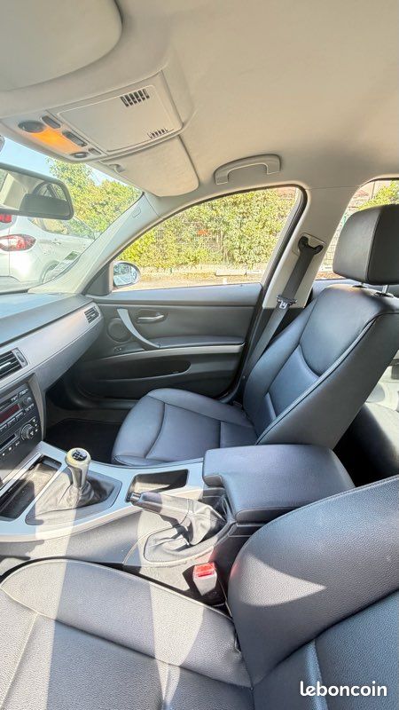 BMW 320d E90 – Très bon état – Entretenue – À saisir (image 3)