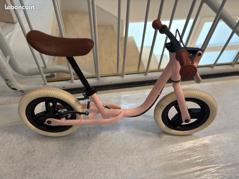 Draisienne BTWIN rose Vélos