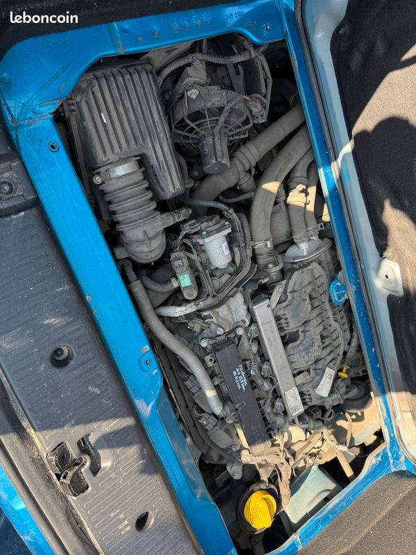 RENAULT TWINGO 0.9 TCE LIMITED 5/2017 110429km ACCIDENTÉ (image 7)