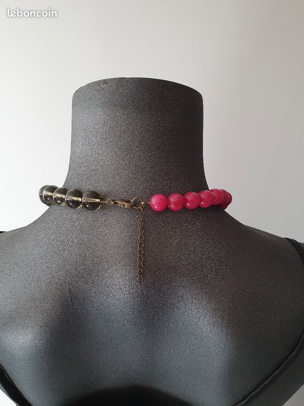 Très joli collier fantaisie (image 2)