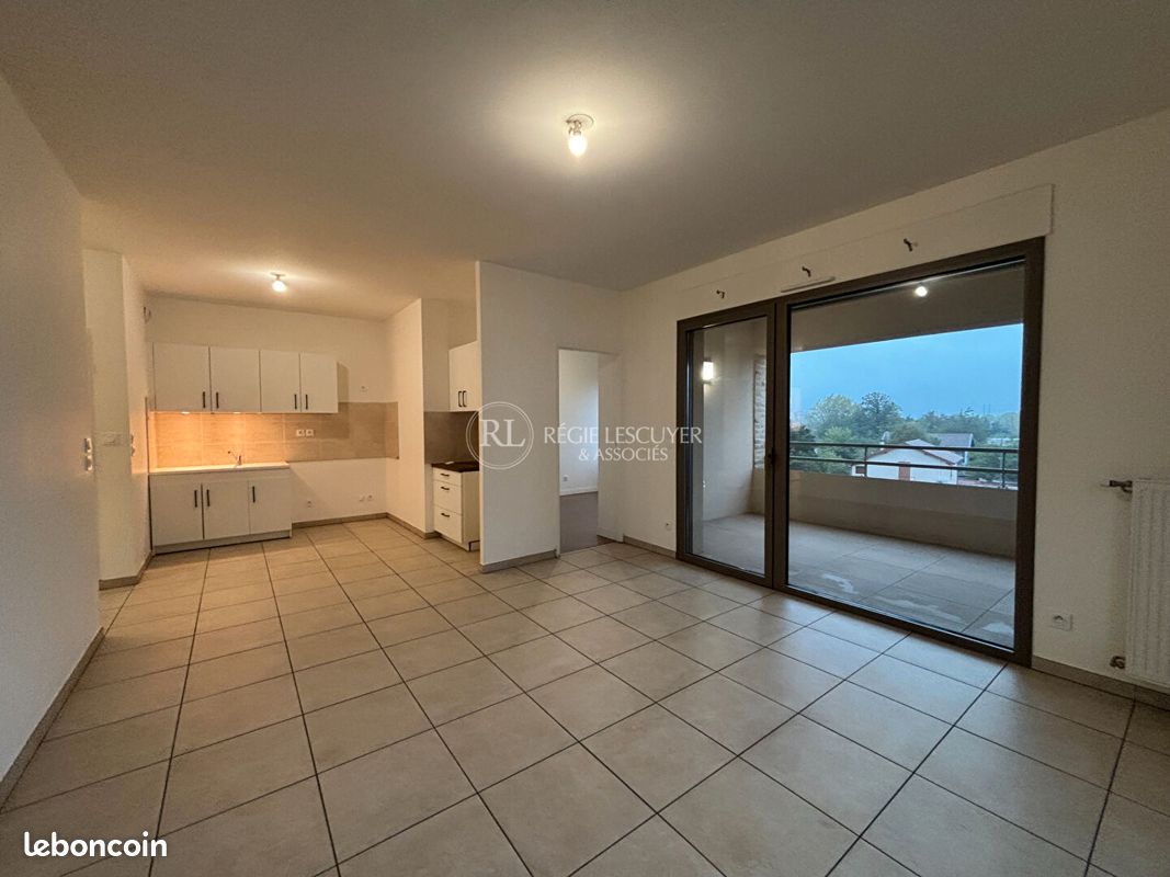 Appartement 4 pièces 74 m² · à Saint-Priest · 74 m² · 1 129 €/mois