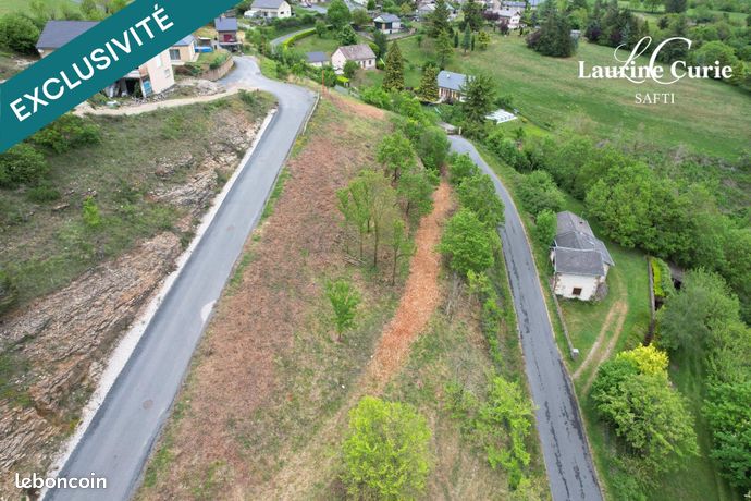Terrain 910 m² SAINT-LAURENT-DE-LEVEZOU