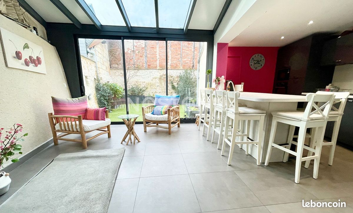 Maison 5 pièces 138 m² · à Brissac Loire Aubance · 138 m² · 369 900 €