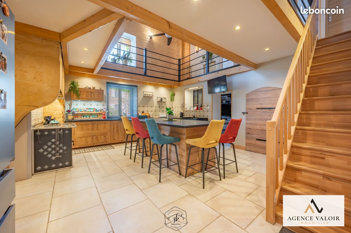 Maison 7 pièces 224 m² · à Mercy-le-Haut · 224 m² · 449 000 €