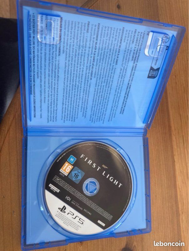 007 First Light PS5 (image 3)