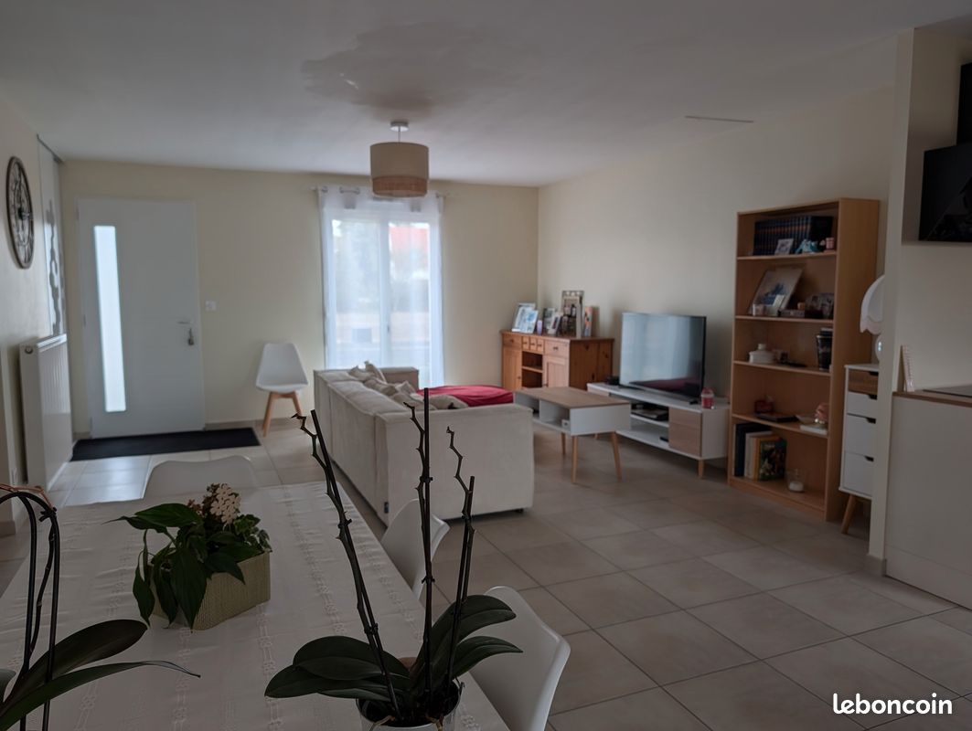Maison 3 pièces 75 m² · à La Bussière · 75 m² · 870 €/mois
