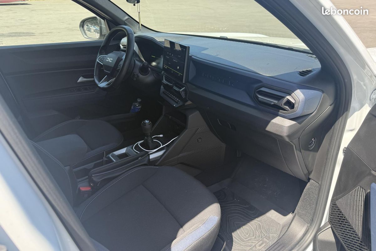 DACIA DUSTER 1.2 TCe - 130 III SUV Journey (image 11)