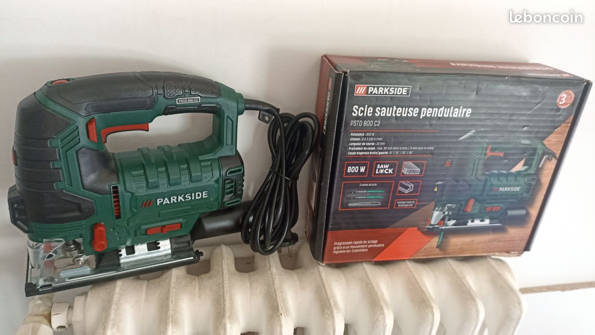 Scie sauteuse à mouvement pendulaire PSTD 800 C3 PARKSIDE® - 800 W Scie sauteuse à mouvement pendulaire PSTD 800 C3 PARKSIDE® - 800 W