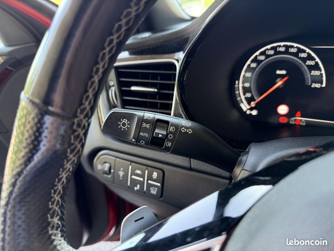 Kia Pro_cee'd 1.6 CRDI 136 DCT7 GT LINE PREMIUM (image 13)
