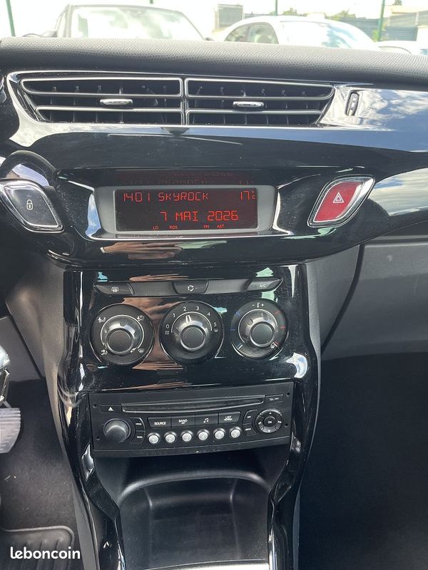 Citroen DS3 1.6 E-HDI90 (92) AIRDREAM SO CHIC 5CV (image 12)