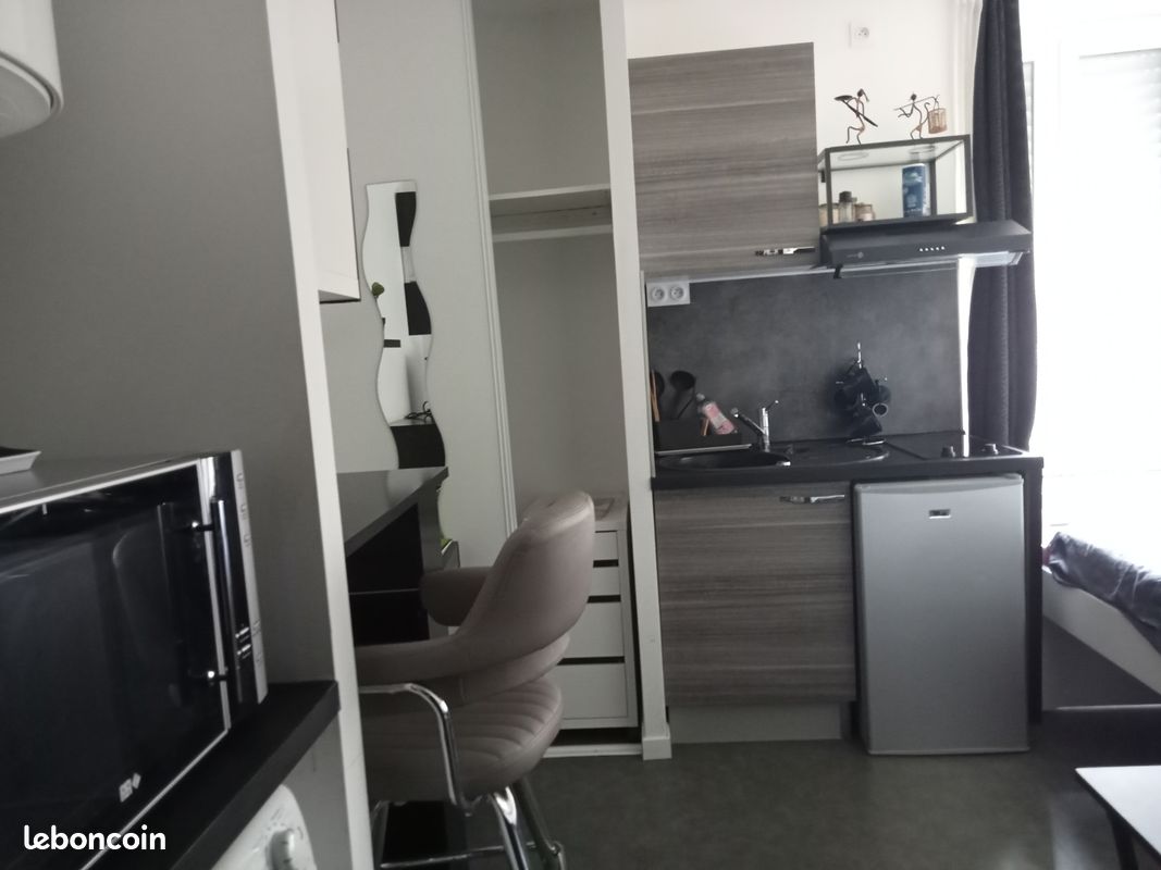 Appartement 1 pièce 12 m² · à Clermont-Ferrand · 12 m² · 350 €