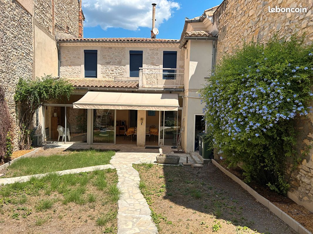 Maison 8 pièces 183 m² · à Nîmes · 183 m² · 421 000 €