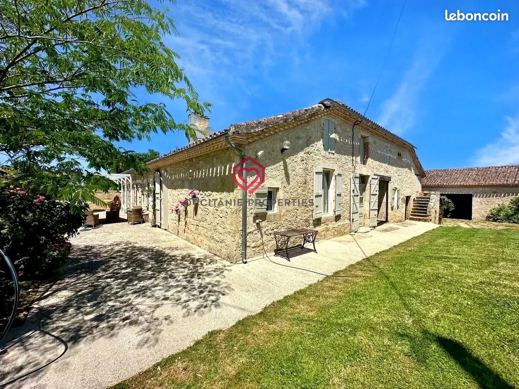 Maison 6 pièces 189 m² · à Miradoux · 189 m² · 495 000 €