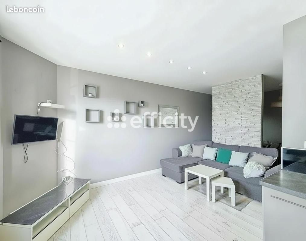 Appartement 2 pièces 30 m² · à Nazelles-Négron · 30 m² · 119 900 €