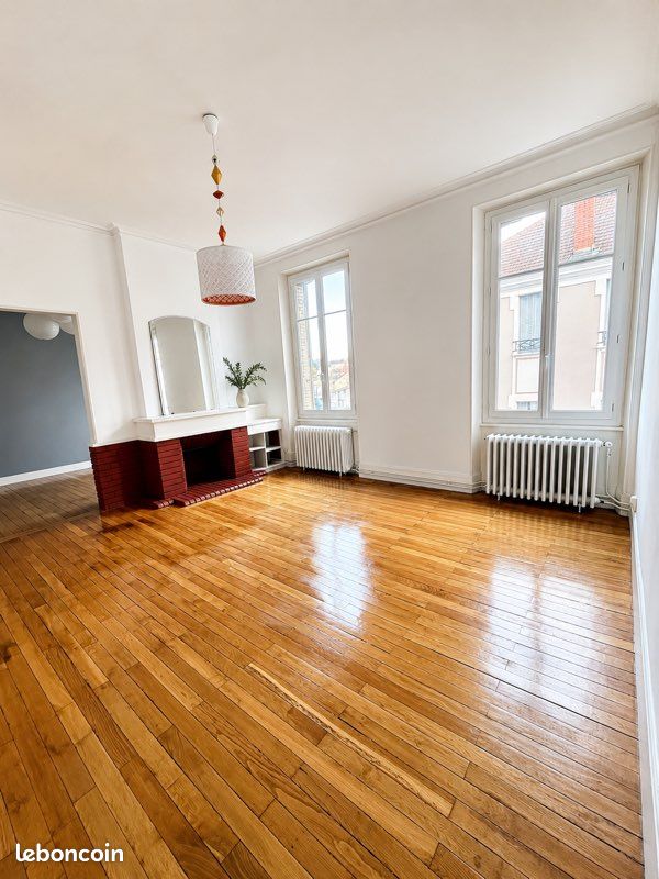 Appartement 4 pièces 110 m² · à Montluçon · 110 m² · 95 000 €