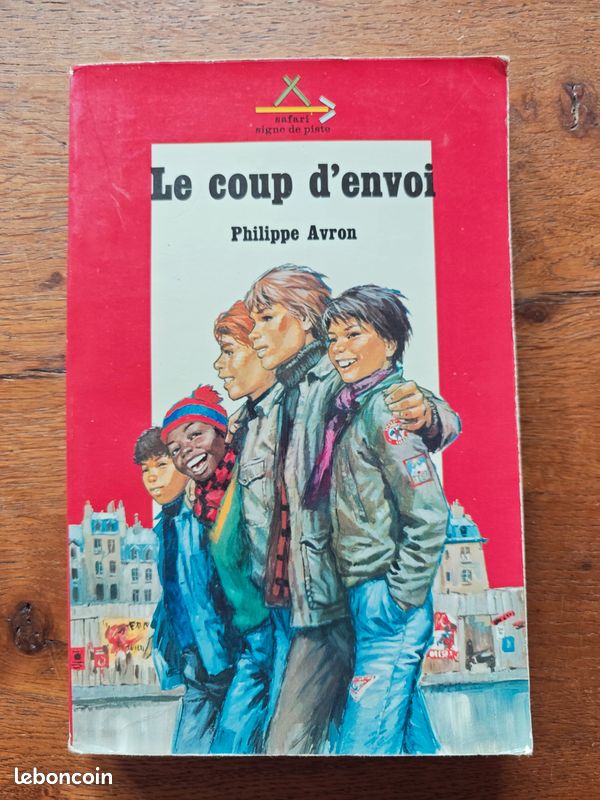 Le coup d'envoi de Philippe Avron Signe de piste illustrations de Pierre JOUBERT (image 1)