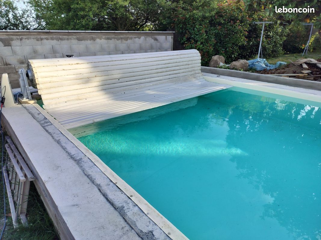 Volet roulant hors sol pour piscine 10x4m (image 1)