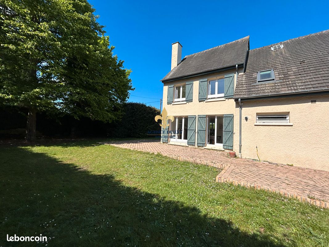 Maison 7 pièces 143 m² · à Chantilly · 143 m² · 560 000 €