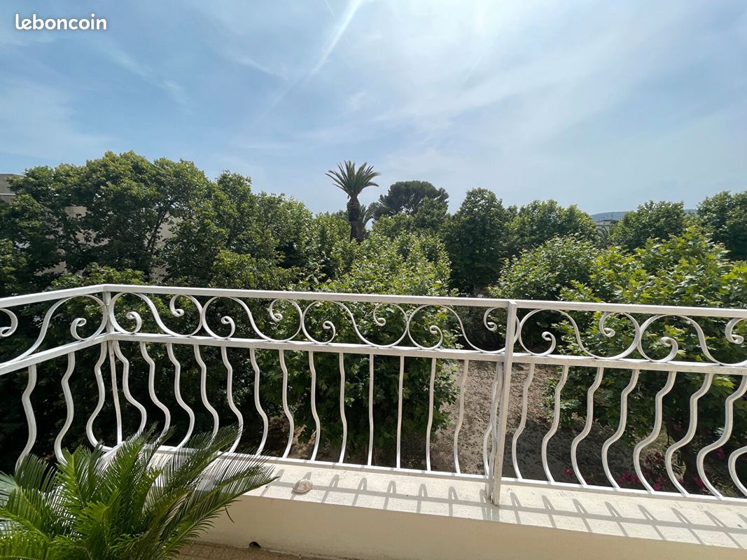 Appartement 5 pièces 135 m² · à La Ciotat · 135 m² · 730 000 €