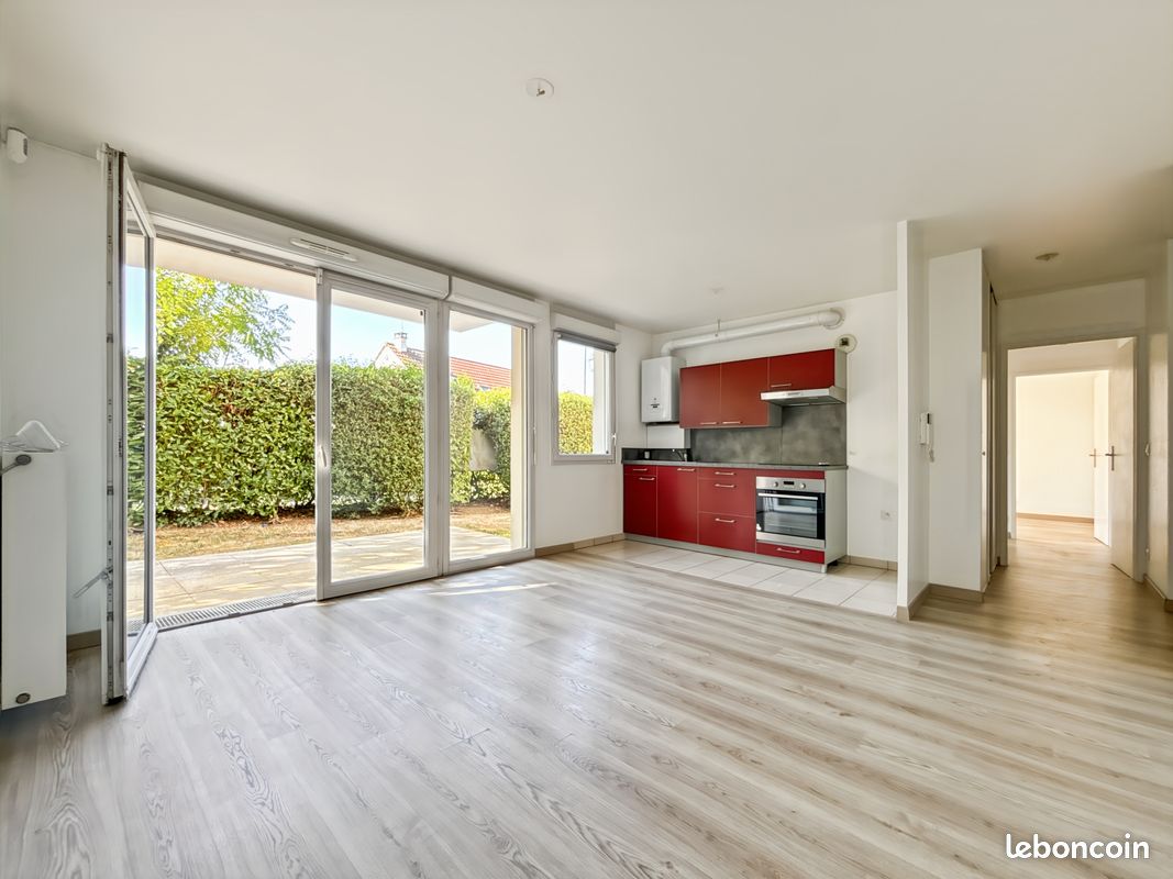 Appartement 2 pièces 47 m² · à Saint-Pierre-du-Perray · 47 m² · 165 000 €