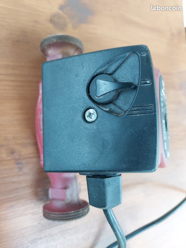 Circulateur grundfos (image 2)